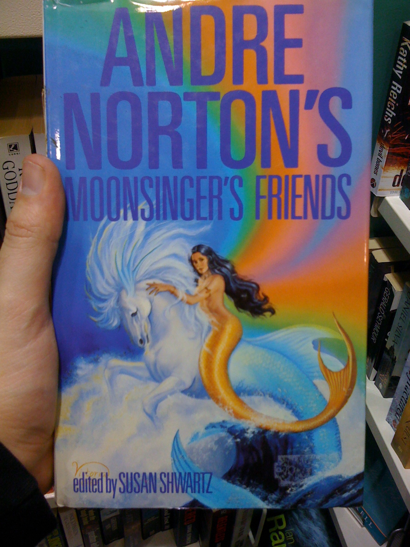 Illustration for article titled A Whole Blog Dedicated To The Worst SF/Fantasy Book Covers